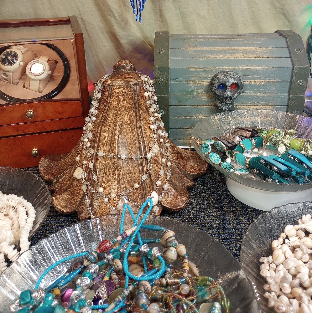 Live Posh Show Listing -Bracelets 3.00 minimum purchase 2 items